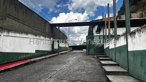 Galpón En Venta. Parroquia Santa Rosalia # 26-20657