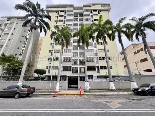 Héctor Malavé Vende Esplendido Penthouse Al Este De Barquisimeto, Con Amplios Espacios Para El Confort De Todos. Vigilancia 24/7.
