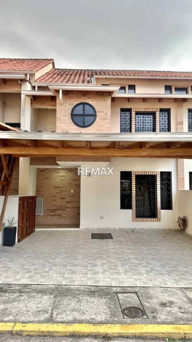 Bella Casa en Alquiler en el Conjunto Privado Terrazas de la castellana