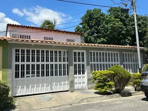 Hermosa Casa En Venta Ubicada En Urbanismo Privado La Morita Totalmente Amoblada