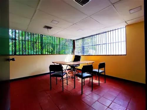 Oficina En Alquiler La Florida - 150 M2 - Gsd