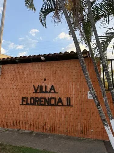 Jhonny Alquila Townhouse 72 M2 Villa Florencia Ii Tazajal Naguanagua Carabobo Amoblado Vigilancia Ac