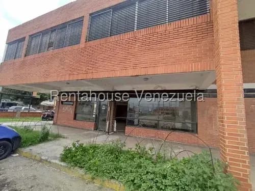 Teresita Luigi Vende Local Ubicado En Valencia, Flor Amarillo, El Espacio Que Tu Negocio Necesita: 332 M2 Con Mezzanina Y Bóveda De Seguridad. 25-21236 Abril09