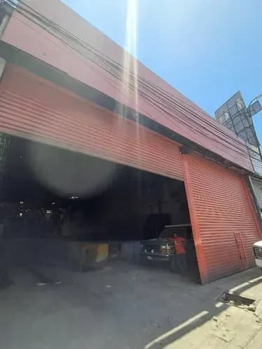 En Venta Excelente Galpon Para Remodelar. Calle Comercio De La Yaguara. 748 M2.