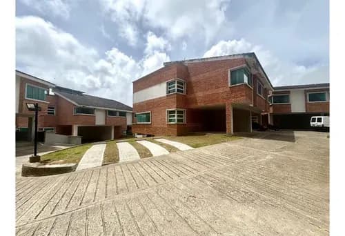 22 Townhouse Financiamiento Urb Estancia El Retiro San Antonio