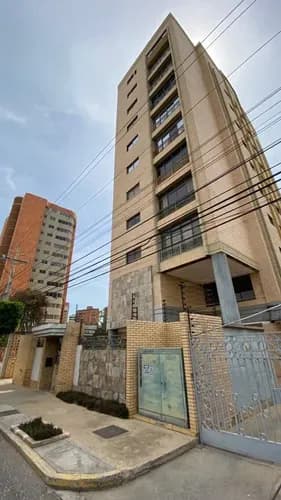 Alquiler De Apartamento En Tokieder Sector Valle Frío Amoblado Piso Medio