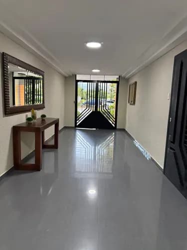 Alquiler De Amplio Apartamento: Res. El Viejo Rincón Jardín Mañongo Hc-ind