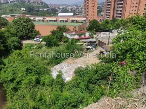 Terreno En Venta Urb. Santa Monica. 26-9615 Neyla Cedeño