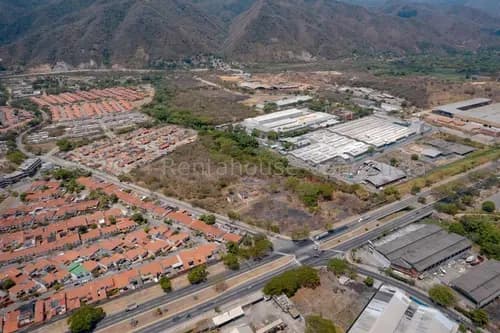 Terreno En Venta En Guatire, Villa Heroica 26-16001 Mg