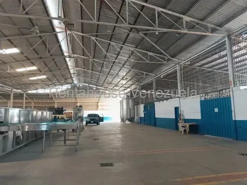 M&n Vende Galpon Con 9,000m2 De Terreno Propio; Galpon De 2,700m2; Ubicado En Zona Industrial 2; Barquisimeto Lara: 25-23420