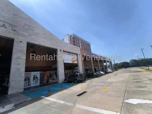 En El Cristal Naguanagua Carabobo En Las Quintas Local En Venta Codigo 26-16247