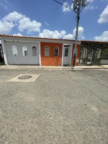 Casa En Venta En Altos Del Paraíso , San Diego Mg25