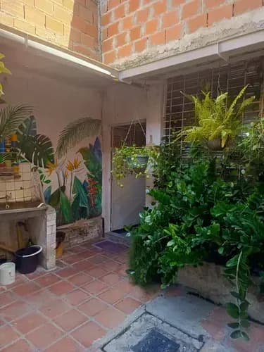 Mariana Vende Casa Con Locales Comerciales En La Branger Marisela