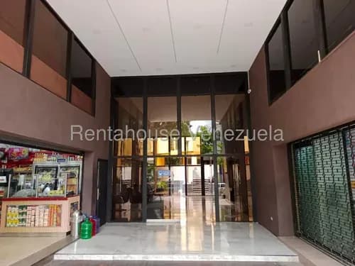 Para Ti Excelente Oportunidad De Amplia Oficina Comercial Para Alquiler En Prebo I - Valencia #26-18702.