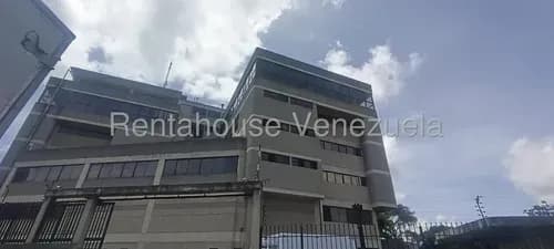 Galpon En Alquiler La Yaguara Con Oficinas Internas Y Montacarga #26-21996 Magaly