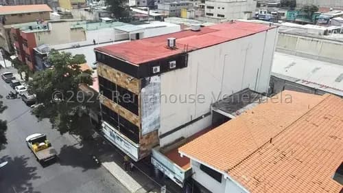 Raul Gutierrez Garrido, Vende Edificio Comercial En Venta Zona Centro; En La Zona Repuestera De La Ciudad Barquisimeto Lara Mls #25-14314