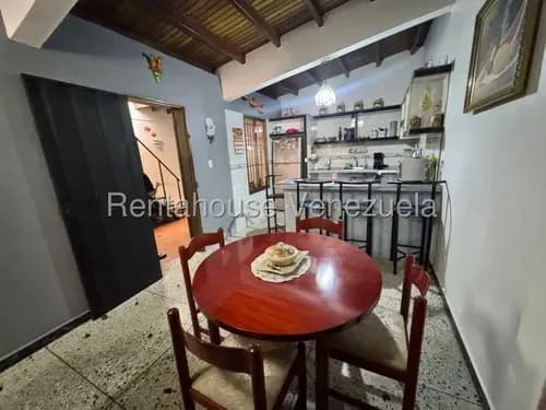 Venta Casa De Dos Plantas En La Urbanización Don David Barquisimeto Asesora Mehilyn Perez