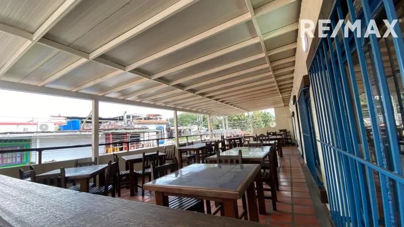 Alquiler de local comercial en el pueblo del hatillo