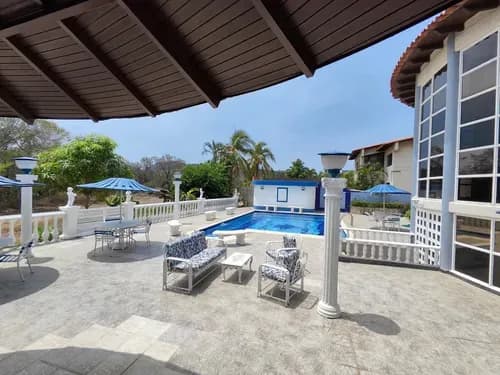 Casa En Venta Las Villas Lecheria