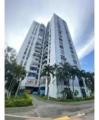 Apartamento En Alquiler En Las Quintas De Naguanagua Rb- 9879605