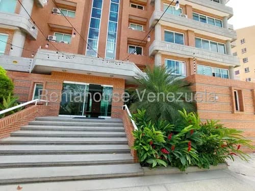 Ip Vendo Apartamento En Lomas Del Sol En Zona Exclusiva 25-15850 Yf