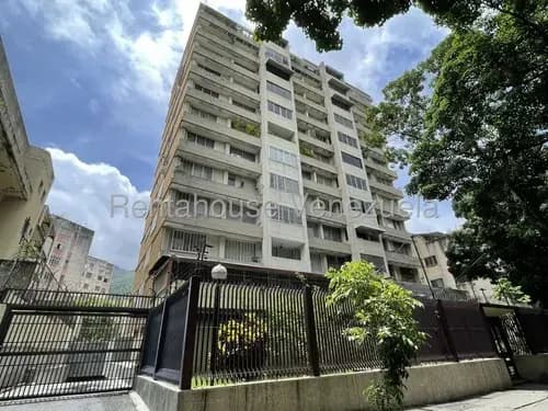 Apartamento En San Bernardino. 160 Mts2. Actulizado. Ventilado. Cmd 26-7434