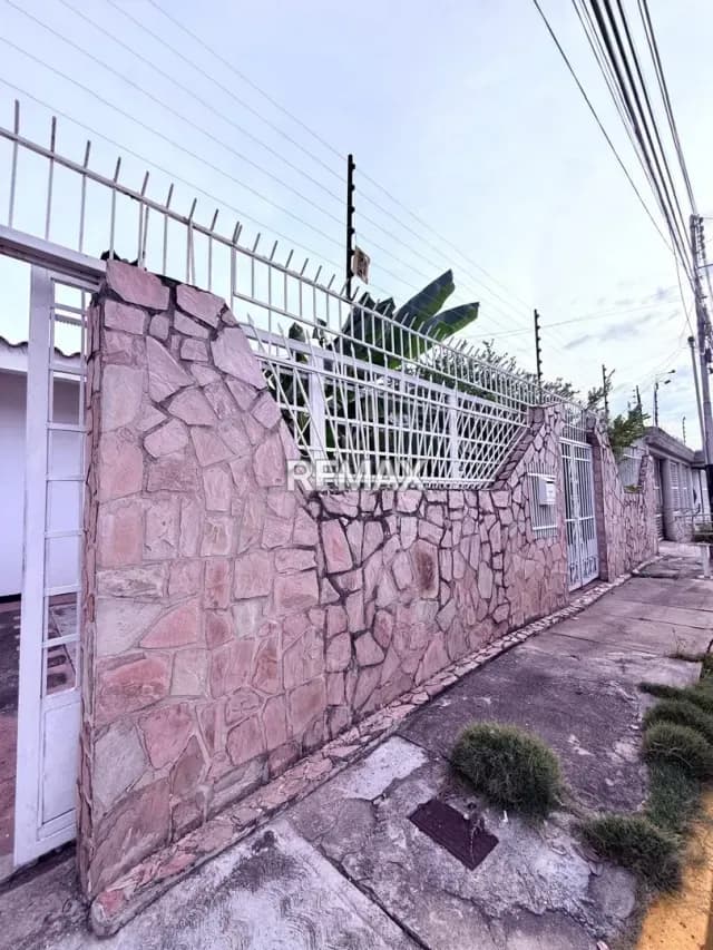 Casa en Venta Urb el centro