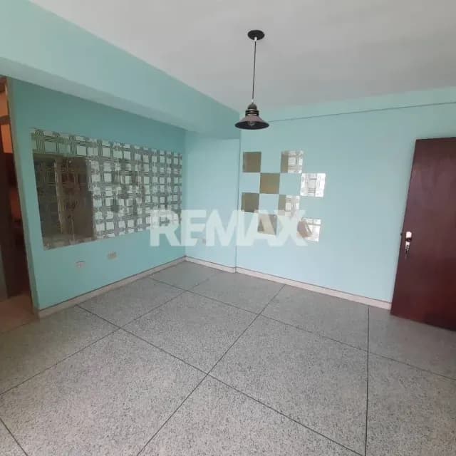 Venta Fresco y Luminoso apartamento en RESID. EL ROSARIO, Av Libertador...