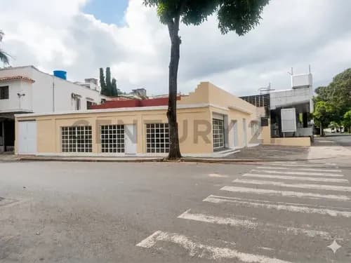 Venta De Casa Comercial Los Chaguaramos