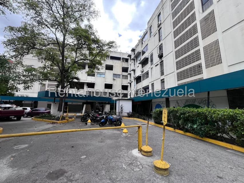 Apartamento (1 Nivel) en Alquiler en Las Mercedes, Distrito Metropolitano