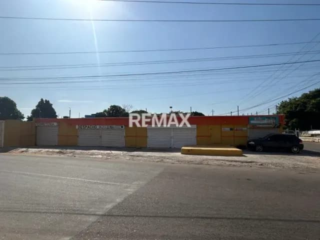 CASA COMERCIAL EN ESQUINA