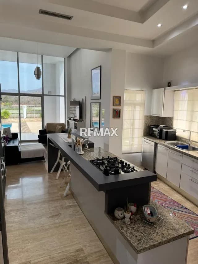 EN VENTA HERMOSA CASA UBICADA EN EL CONJUNTO RESIDENCIAL LAS VILLAS, EN EL COMPLEJO TURÍSTICO EL MORRO
