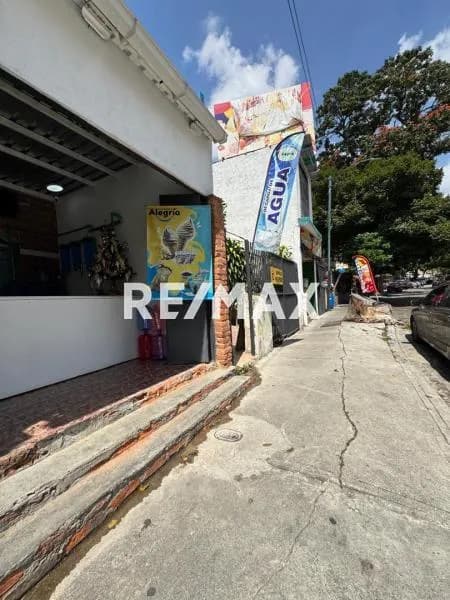 VENTA DE CASA QUINTA 500 mts DE CONTRUCCION EN SAN BERNARDINO