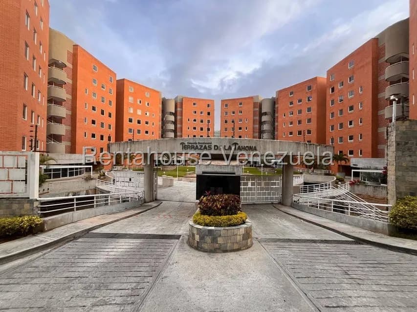 Apartamento (Duplex) en Venta en El Cigarral, Distrito Metropolitano