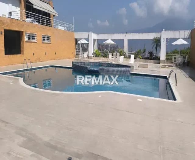 En alquiler bello, confortable apartamento totalmente amoblado y equipado en Los Samanes