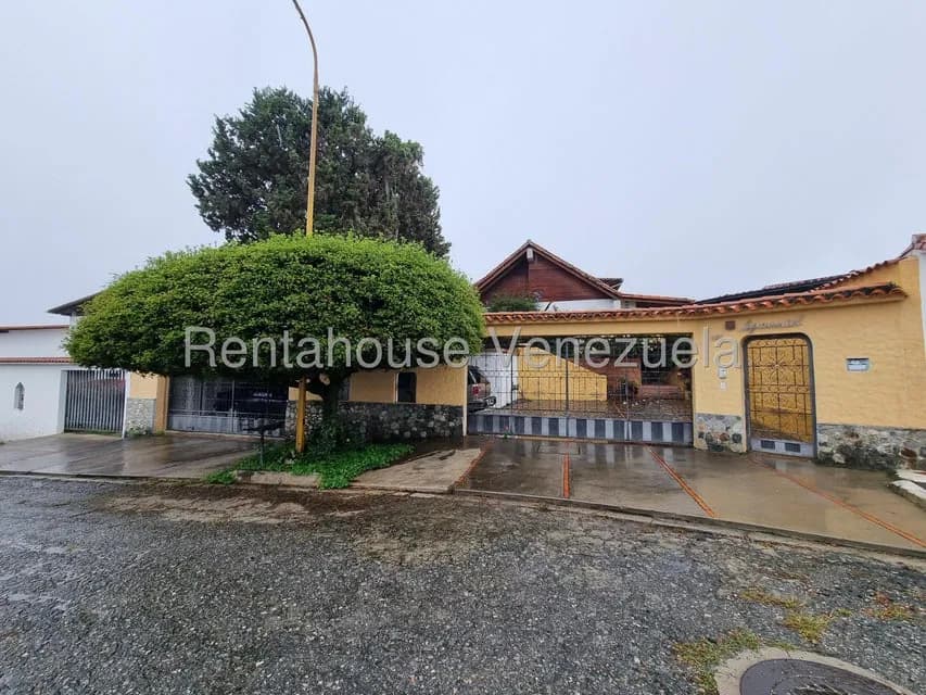 Casa (Multipes Niveles) en Venta en San Antonio, Merida