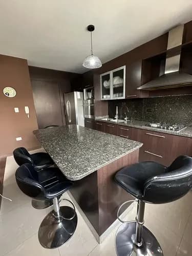 Hu Clientes Oportunidad En Venta Sabana Larga! Apto Amoblado En Res. Puerto Madero: 121m2, Agua 24h, Planta Eléctrica Y Máxima Seguridad. 3 Hab + Maletero. ¡ubicación Premium Y Listo Para Mudarte
