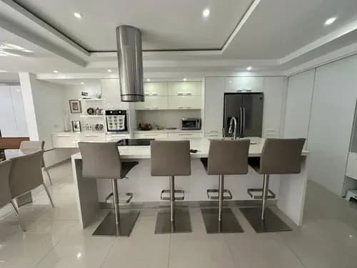Bello Town House Con Planta 100% Y Pozo En Colinas De Guataparo Res Villa Lago