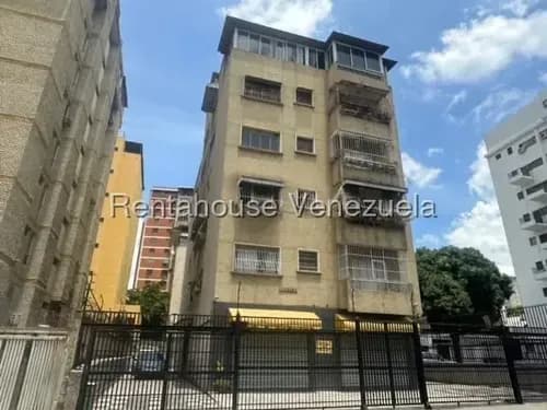 Apartamento En Alquiler Las Delicias De Sabana Grande 25-21110