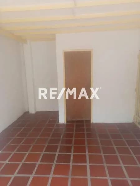 Local Comercial en Alquiler Calle 32 entre carreras 27 y 28 Zona Centro - Barquisimeto