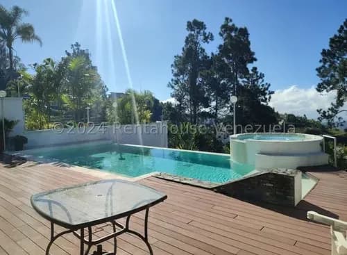 Kc.g #24-16646 Sensacional, Acogedora Casa En Venta Ubicada En Urbanización Privada, Zona Elite, Tranquila Y Segura Los Teques Los Picachos