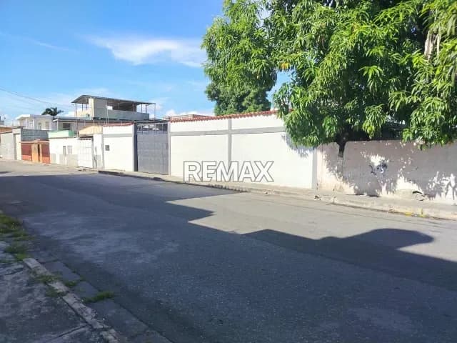 Terreno en Alquiler, Urbanización Obelisco. Barquisimeto