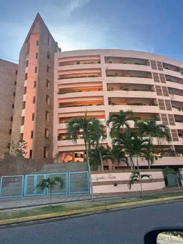 Se Vende En Puerto Encantado Hermoso Apartamento La Mejor Zona De Higuerote Espectacular Conjunto Residencial