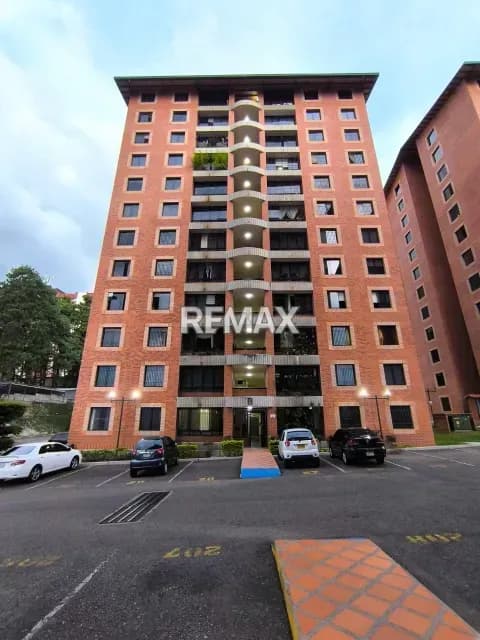 En venta Apartamento semi amoblado en conjunto residencial Altavista de 82 mts²*