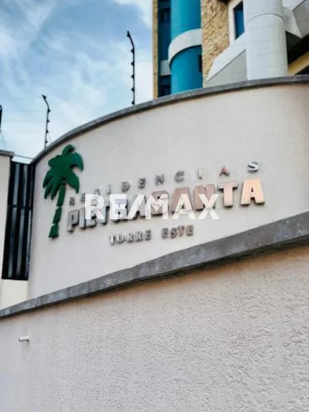 En venta Lujoso Apartamento en Residencias Pietrasanta
