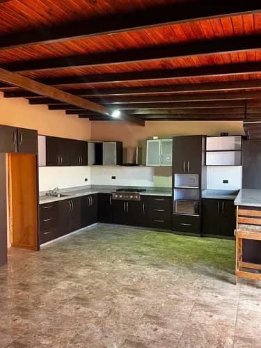Nathaly Sossa Vende Casa Multifamiliar En El Morro San Diego