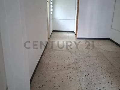Alquiler Local en Los Caobos para Taller, Depósito o venta Online