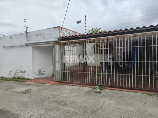 SE VENDE CASA EN CABUDARE URB. EL RECREO