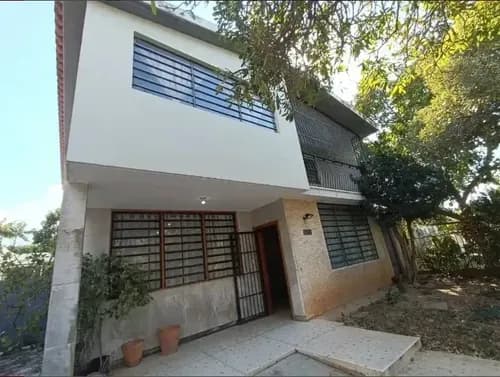 Casa En Venta En Trigal Norte