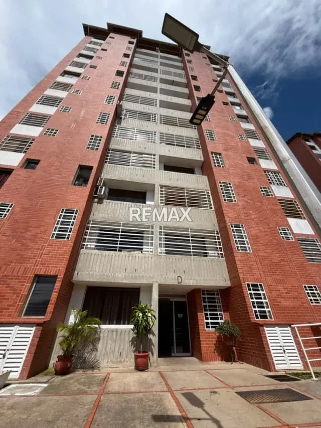 Apartamento en venta en Residencias Serrania Casa Club Av.Rotaria